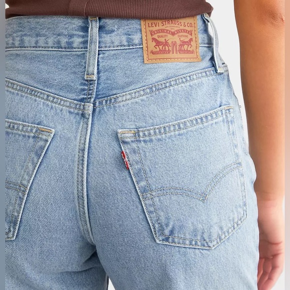 ‘94 baggy Levi’s jeans - Picture 2 of 4